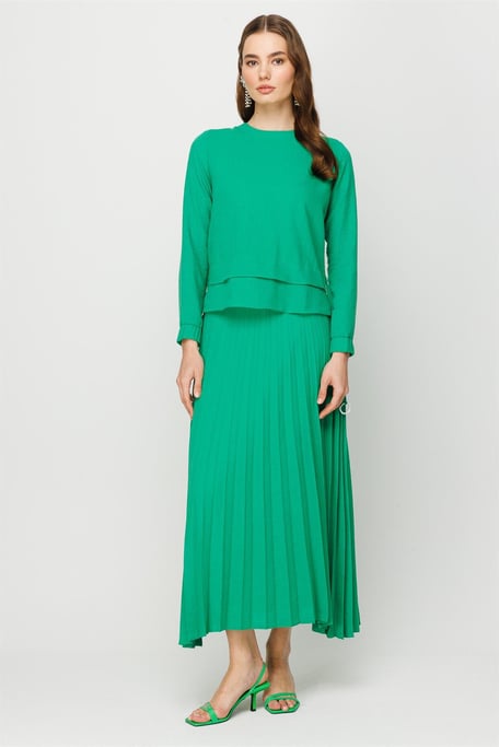 Linen Suit with Pleated Skirt Green