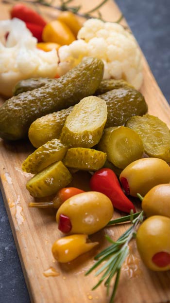 Wholesale trade of olive and pickles - import from Turkey Olive & Pickles